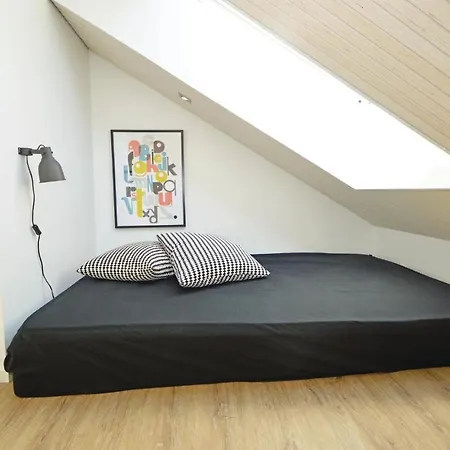 בית נופש Three-bedroom Holiday With A Fireplace 05