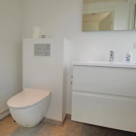 Three-bedroom Holiday With A Fireplace 05 בית נופש